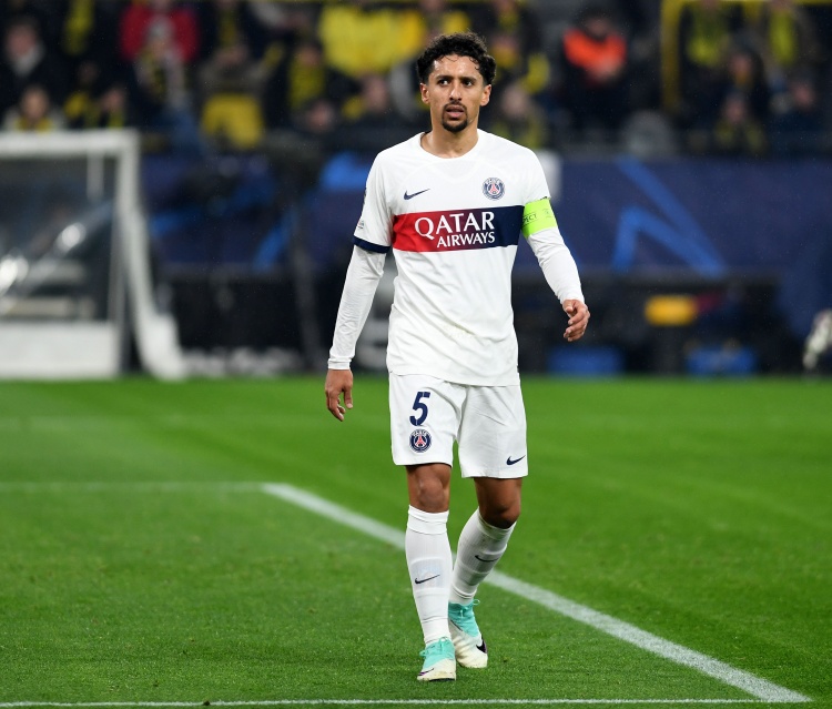 记者：马尔基尼奥斯因个人原因缺席球队部分训练，俱乐部给予支持